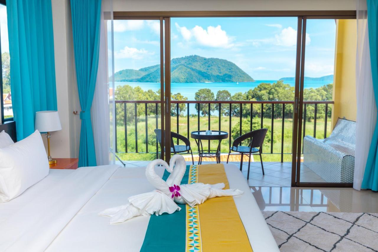 Phuket Kana International Hotel普吉岛卡娜国际酒店 Rawai Luaran gambar